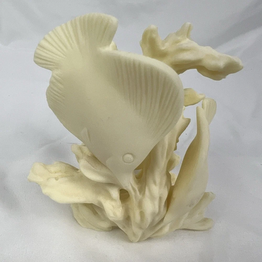 Vintage Style Cream Fish Coral Figurine Coastal Nautical‎ Beach House Decor